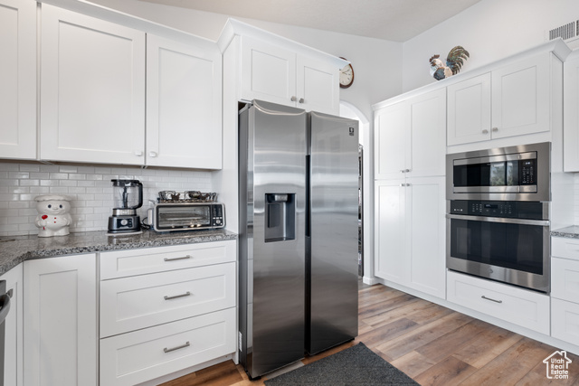 Photo 13 for MLS #2100218 at 985 E Fort Pierce Dr