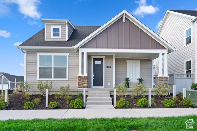 817 W HALVORSEN PKWY, Saratoga Springs UT 84045