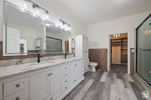 Photo 19 for MLS #2100248 at 758 S Panorama Dr