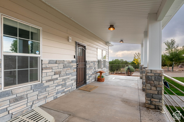 Photo 8 for MLS #2100248 at 758 S Panorama Dr
