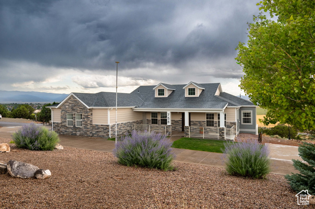 Photo 3 for MLS #2100248 at 758 S Panorama Dr