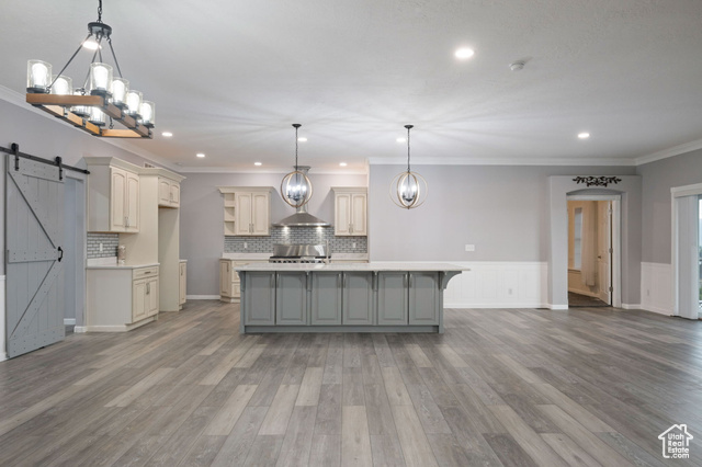 Photo 13 for MLS #2100248 at 758 S Panorama Dr