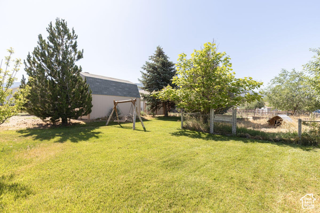 Photo 19 for MLS #2100263 at 1570 E Stagecoach Ln