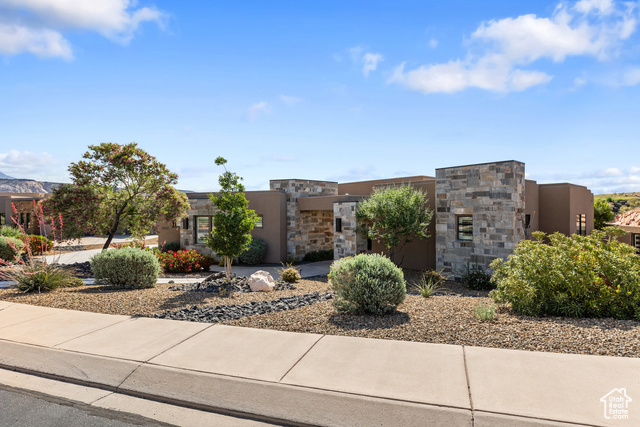 Photo 9 for MLS #2100264 at 4850 N Petroglyph Dr