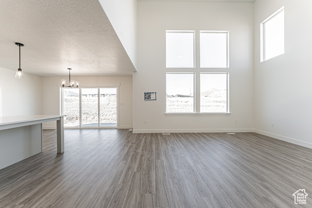 Photo 3 for MLS #2100271 at 949 N Banner Dr #605