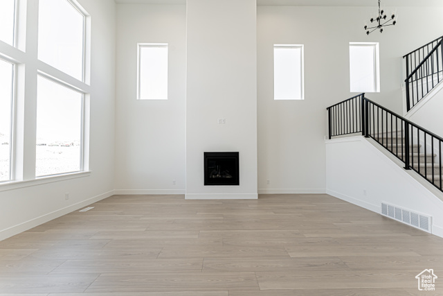Photo 5 for MLS #2100281 at 933 N Banner Dr #607