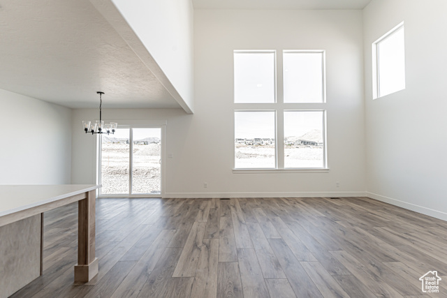 Photo 3 for MLS #2100312 at 913 N Banner Dr #610