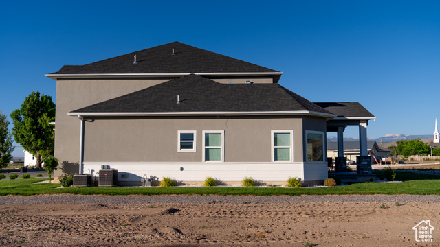 Photo 4 for MLS #2100345 at 10615 W 14500 South
