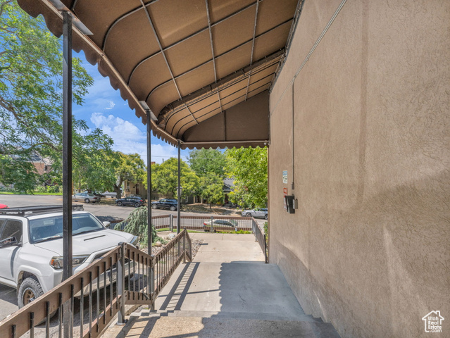 Photo 3 for MLS #2100354 at 424 N Center St #301