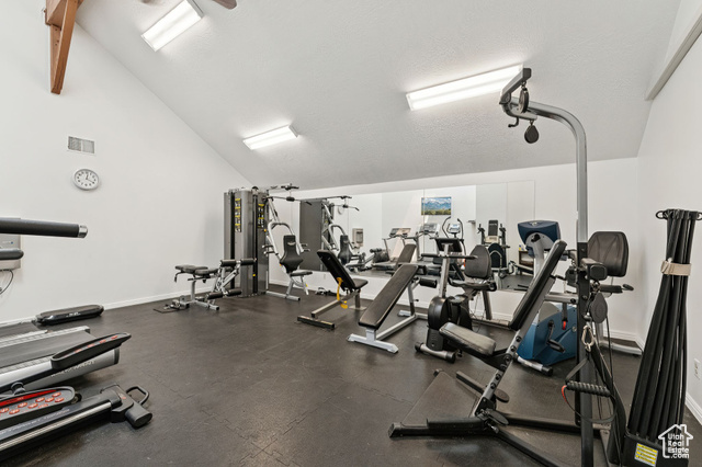 Photo 41 for MLS #2100375 at 984 Uri Ln #2