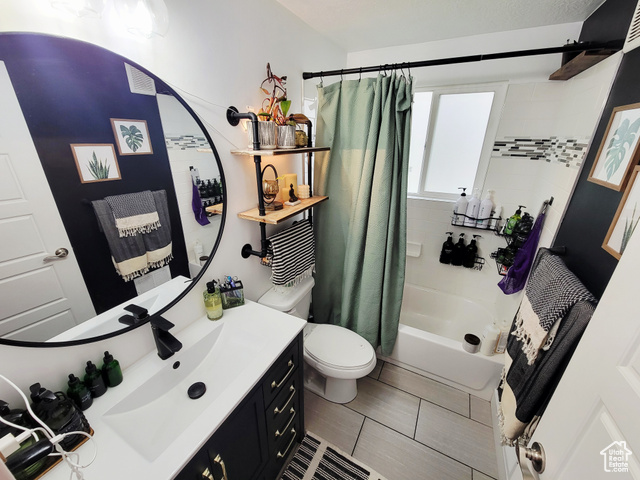 Photo 10 for MLS #2100405 at 6527 W 3940 South