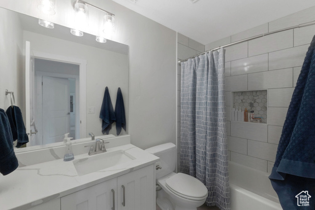 Photo 7 for MLS #2100408 at 14738 S Woods Landing Ct