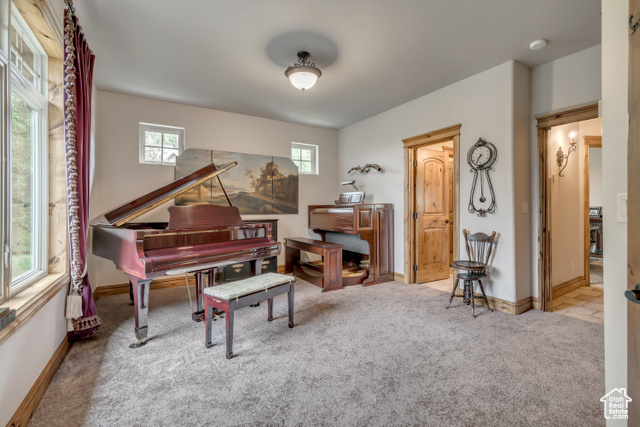 Photo 12 for MLS #2100409 at 531 E Center St