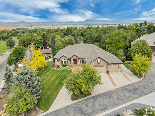 531 E CENTER ST, Hyde Park UT 84318