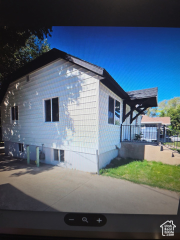 Photo 2 for MLS #2100411 at 3567 Adams Ave