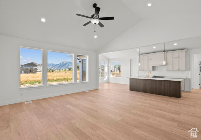 Photo 9 for MLS #2100422 at 287 E 1150 North #73