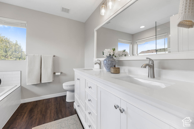 Photo 14 for MLS #2100432 at 4065 E Comanche St