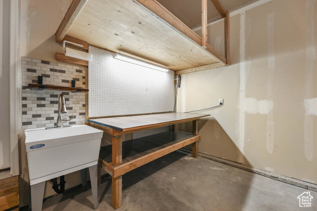 Photo 30 for MLS #2100432 at 4065 E Comanche St
