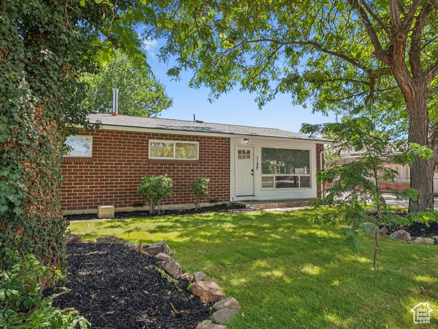 1146 N TOPAZ DR, Salt Lake City UT 84116