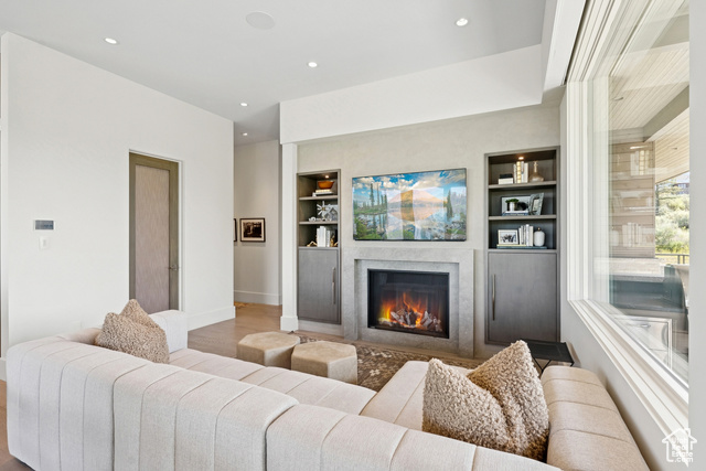 Photo 32 for MLS #2100454 at 2647 E Silverberry Ct