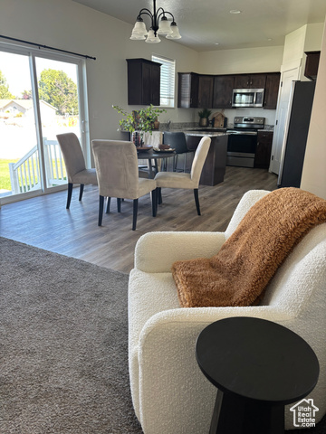 Photo 4 for MLS #2100476 at 613 S 280 East