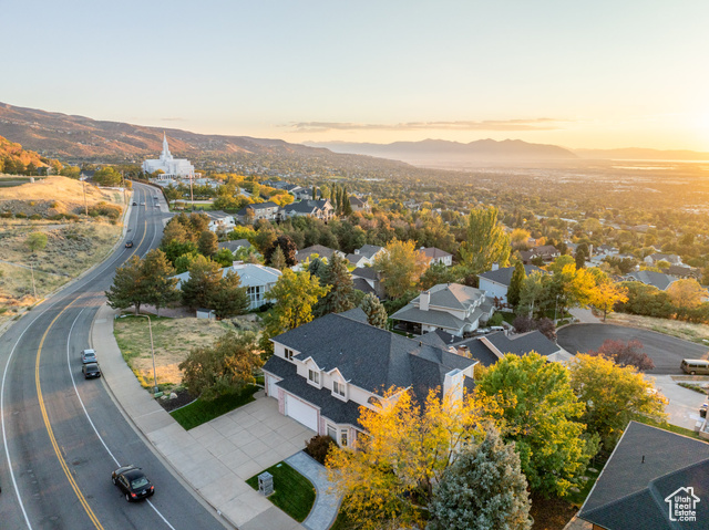 Photo 3 for MLS #2100478 at 144 S Bountiful Blvd