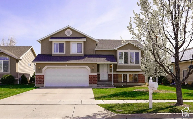 2237 W CRAIG LN, Syracuse UT 84075