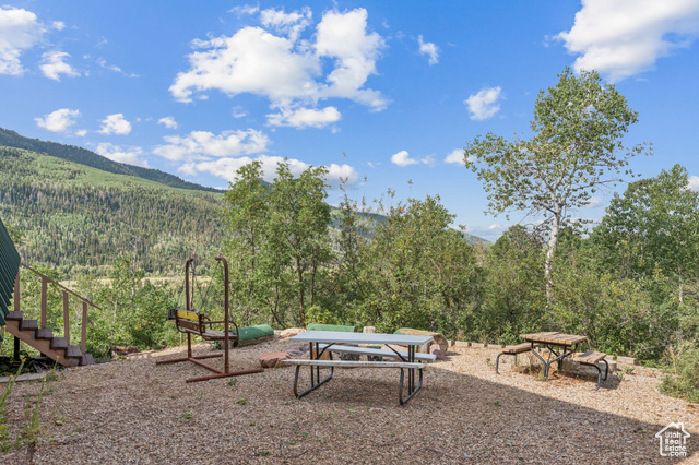 Photo 17 for MLS #2100541 at 127 Comanche Pass #127