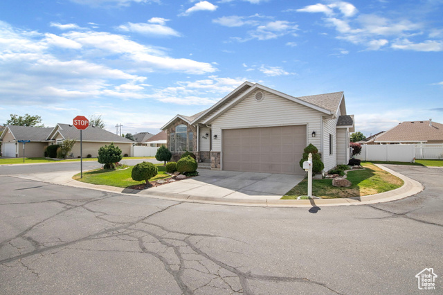Photo 8 for MLS #2100549 at 4593 Promenade Dr