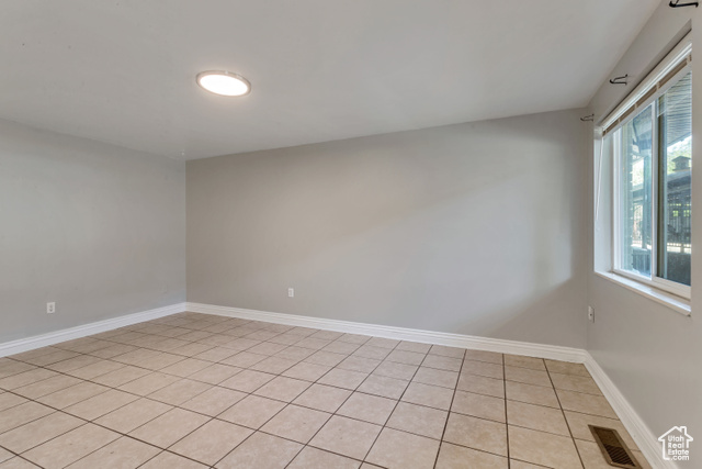 Photo 9 for MLS #2100554 at 3476 Brinker Ave