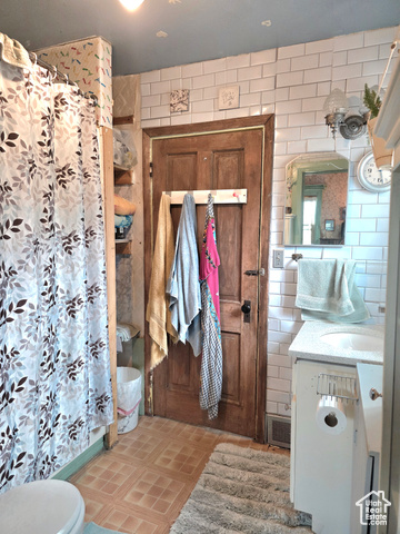 Photo 11 for MLS #2100592 at 310 S Main St