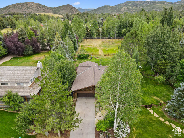 Photo 19 for MLS #2100620 at 2350 Lucky John Dr