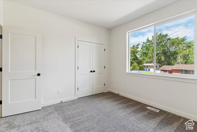 Photo 17 for MLS #2100629 at 4068 S Porter Ave