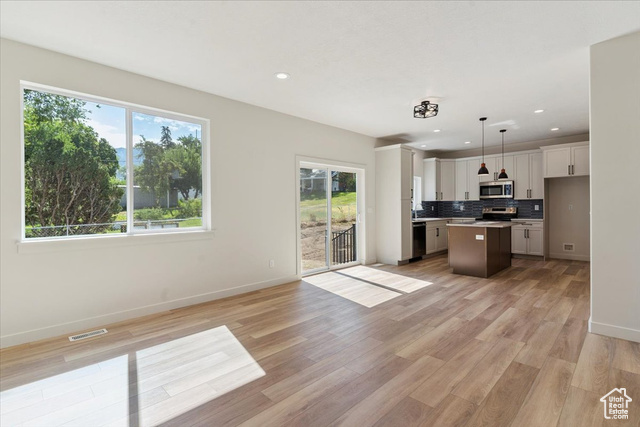 Photo 6 for MLS #2100629 at 4068 S Porter Ave