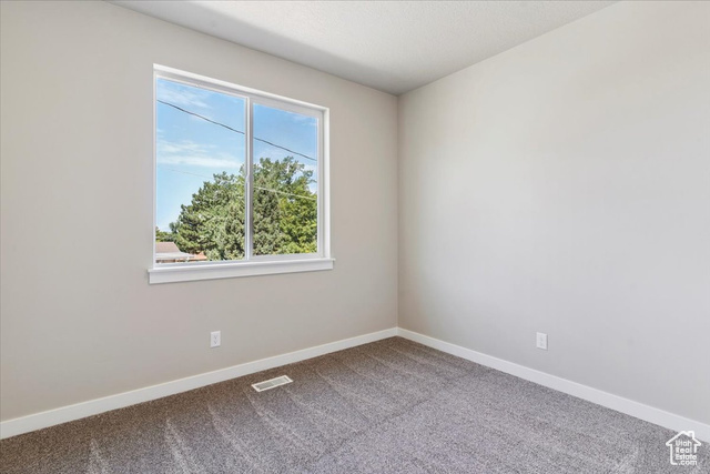 Photo 23 for MLS #2100633 at 552 E 41st St