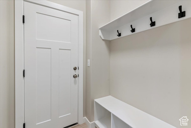 Photo 14 for MLS #2100633 at 552 E 41st St
