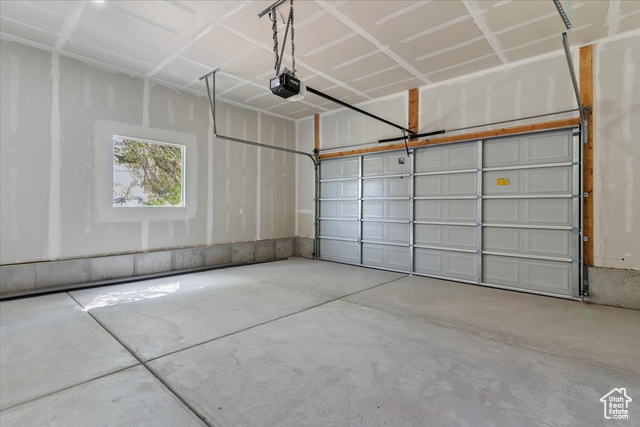 Photo 25 for MLS #2100633 at 552 E 41st St