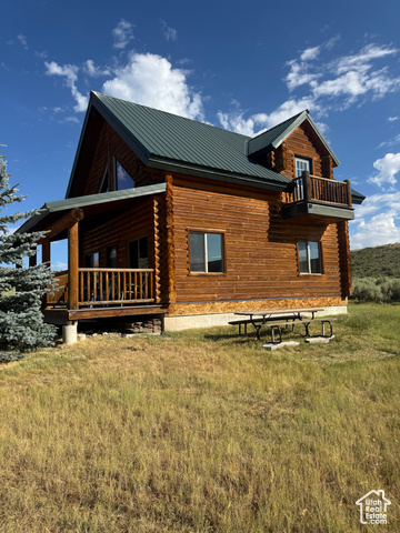 Photo 2 for MLS #2100636 at 2825 Jacobs Rd