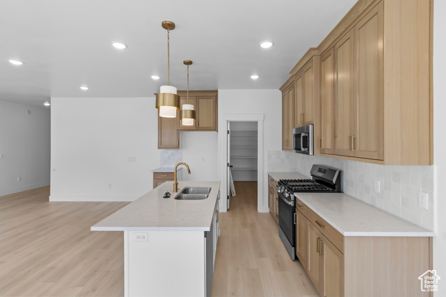 Photo 5 for MLS #2100648 at 539 S 1580 West #121
