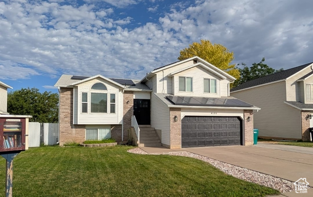 4155 S WESTLAKE DR, Roy UT 84067
