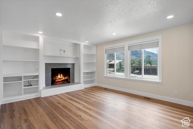 Photo 2 for MLS #2100666 at 1410 E 12th St