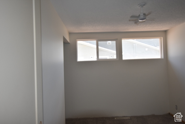 Photo 17 for MLS #2100697 at 806 Valeria Dr