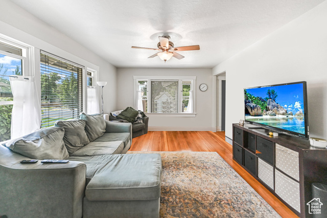 Photo 4 for MLS #2100714 at 440 N 400 East