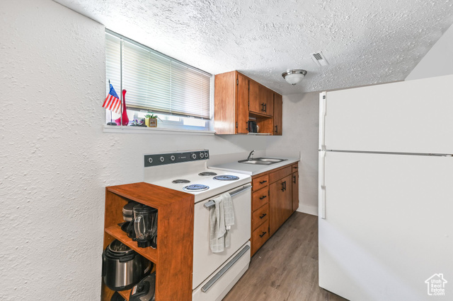 Photo 8 for MLS #2100714 at 440 N 400 East