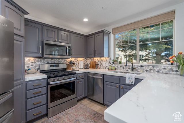 Photo 9 for MLS #2100793 at 6095 N Fox Point Cir #B1