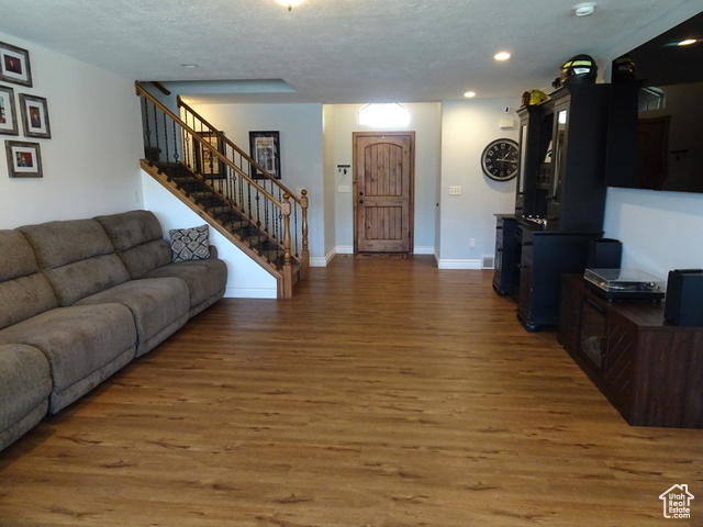 Photo 2 for MLS #2100794 at 844 N 400 East