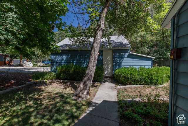 Photo 37 for MLS #2100852 at 645 Ogden Cyn