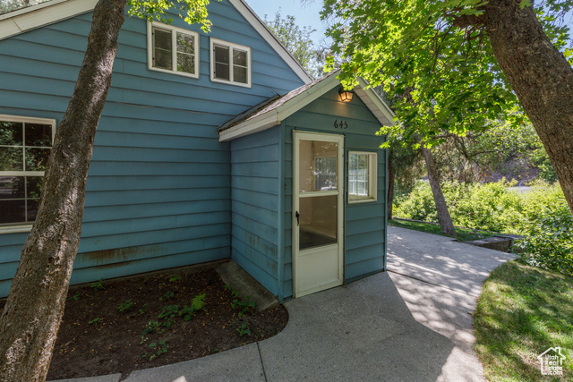 Photo 19 for MLS #2100852 at 645 Ogden Cyn