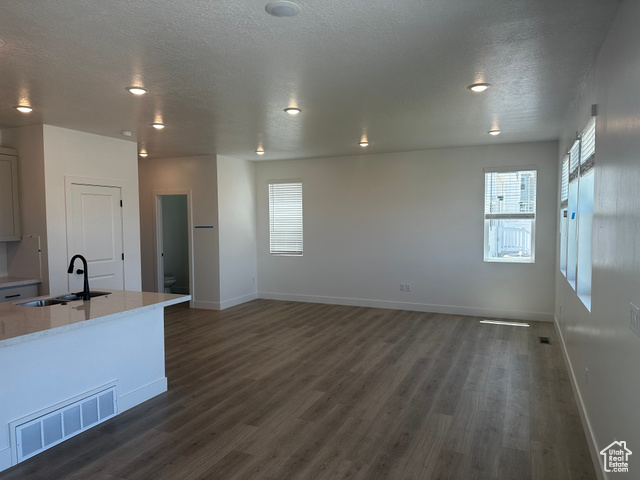 Photo 4 for MLS #2100854 at 18 S Lunar Way