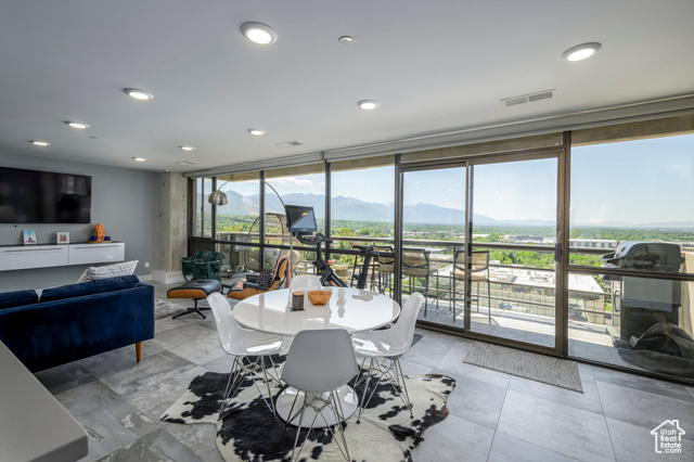 Photo 8 for MLS #2100856 at 560 E South Temple St #802
